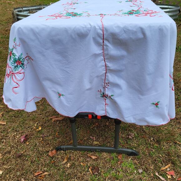 Christmas Hand Stitched Cotton Linen Rectangle Table Cloth Holly Ribbon 69x78" - Picture 6 of 9